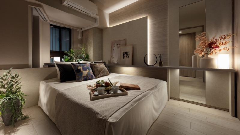 MASTER BEDROOM
