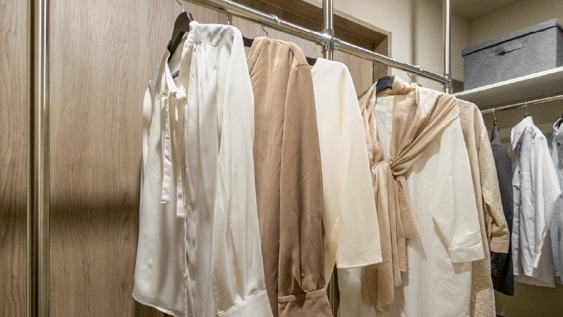 FIT IN CLOSET