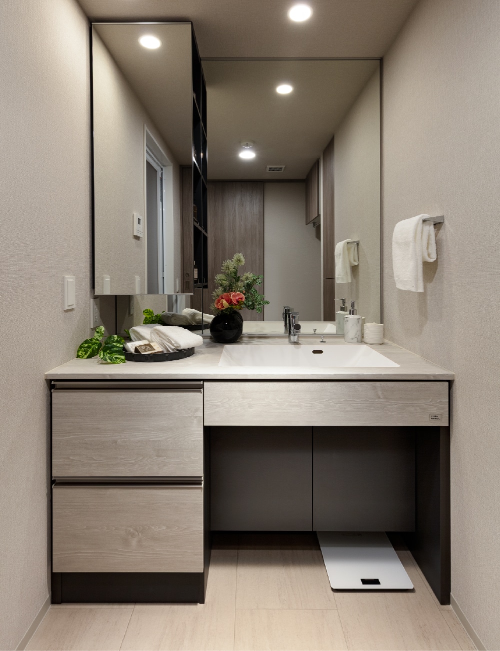 Powder room